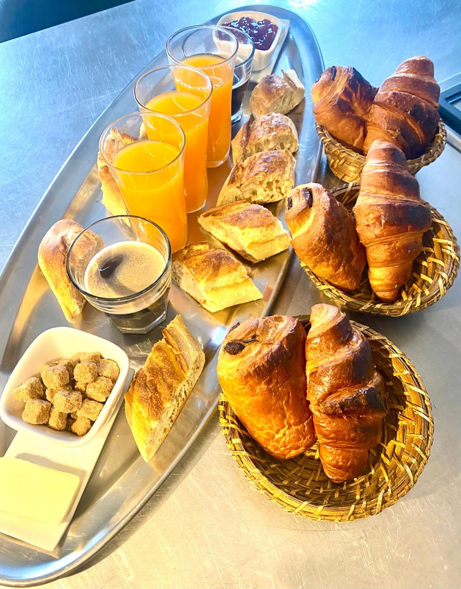 Bed and Breakfast Les 3 E Englebelmer Екстер'єр фото