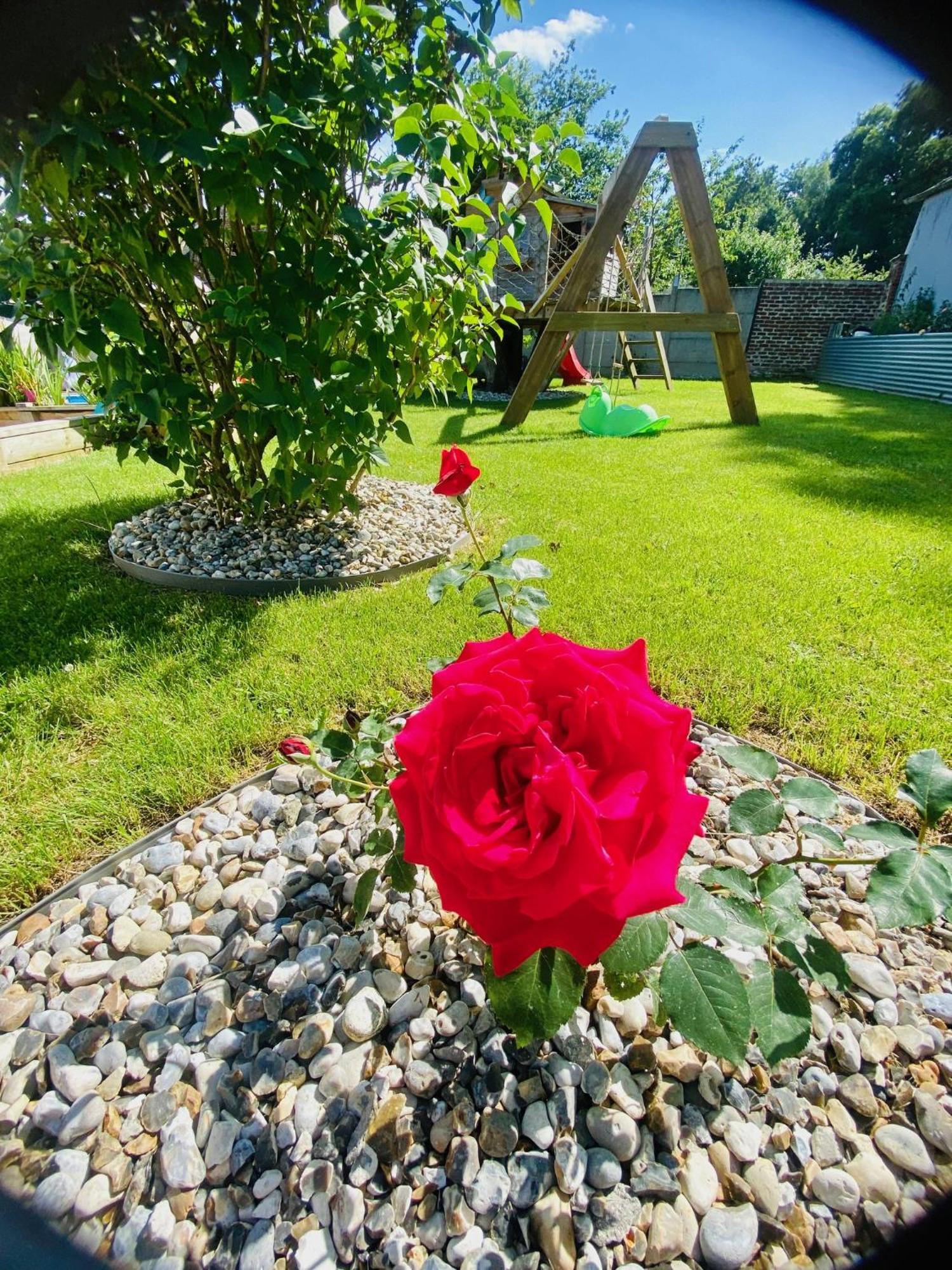 Bed and Breakfast Les 3 E Englebelmer Екстер'єр фото